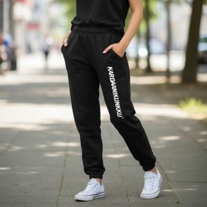 40. Kardaanikunkku - Collegehousut, löysät 2 (S-3XL)