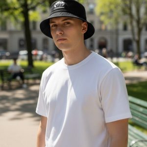 40. Kardaanikunkku - Kalastajanhattu, musta, säätönyöri takana